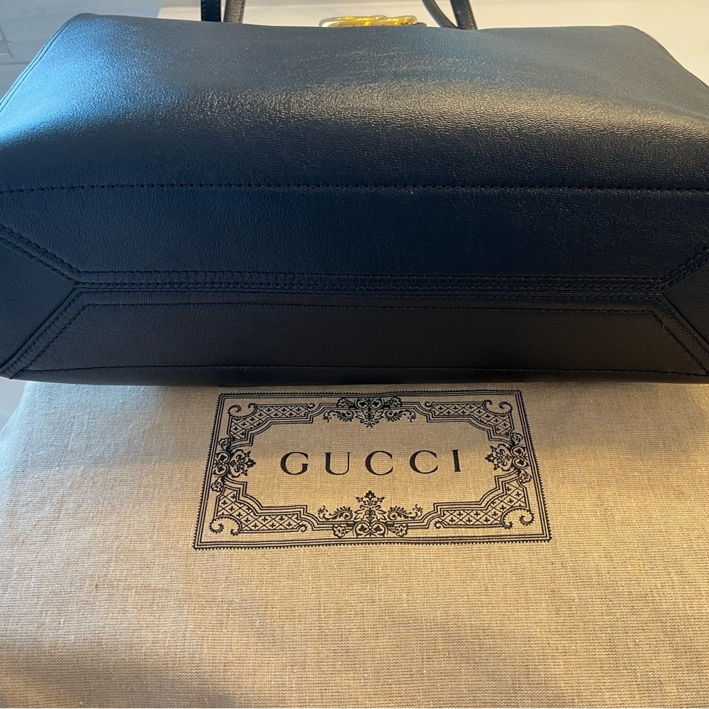 Gucci Double GG Dahlia Tote - Picture 8 of 16